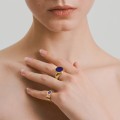 Gold wedding ring with lapis lazuli from the Orini collection