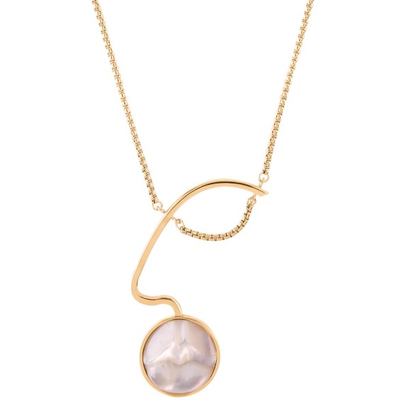 Necklace with a Lips-Shaped Pendant Made of Mother-of-Pearl from the Kembali Collection