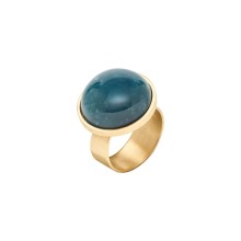 Ring with a round jade from the Guatemala Collection