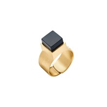 Ring with black jade from the Guatemala Collection