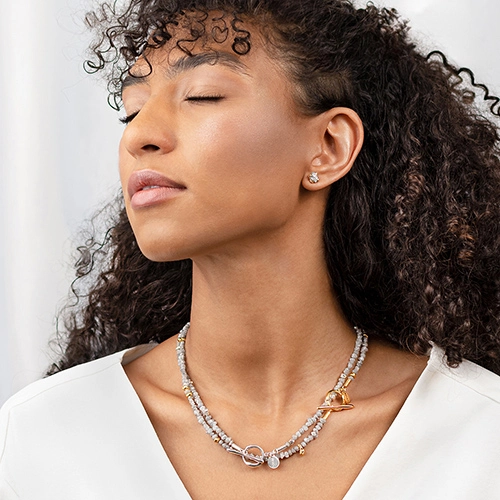 Silver necklaces with dimonds